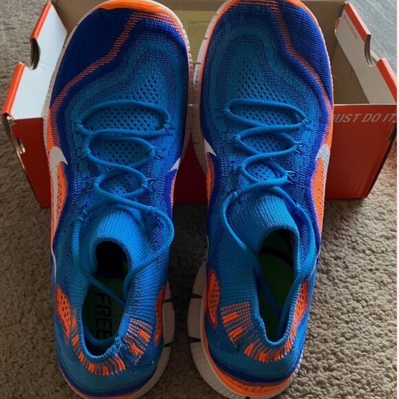 New in Box Nike Flyknit + Blue Glow Total Orange Mens 9.5 US 43 EUR RARE - Picture 13 of 16